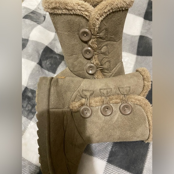 Mudd Boots - Picture 2 of 3